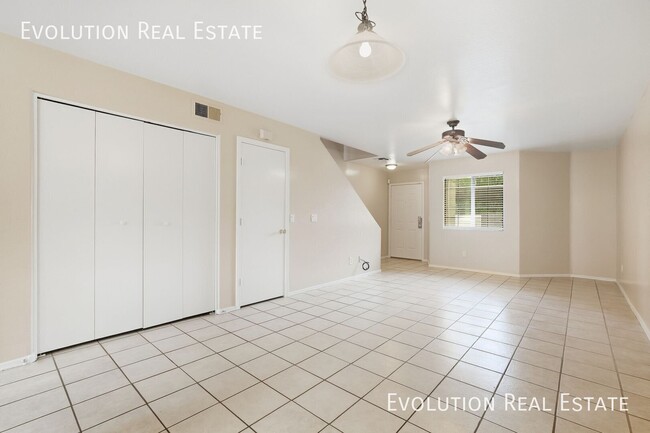 455 S Mesa Dr