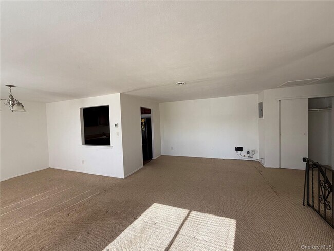 Photo - 55 Pinebrook Pl