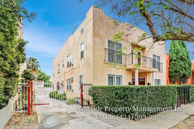 Photo - 1437 N Las Palmas Ave Apartamento