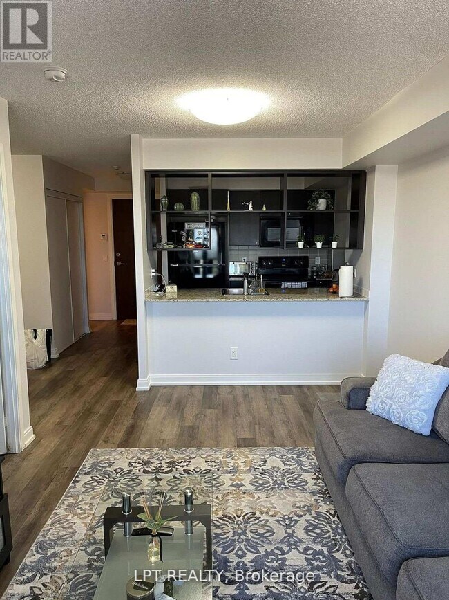 Photo - 181 Village Green Square Unit 812