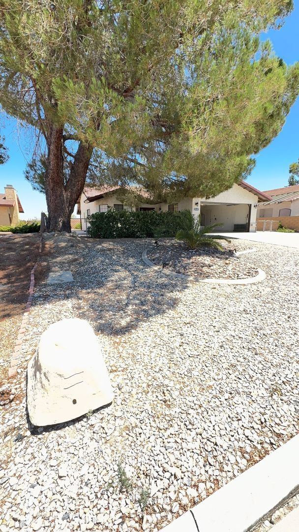 Building Photo - SPRING VALLEY LAKE Rental