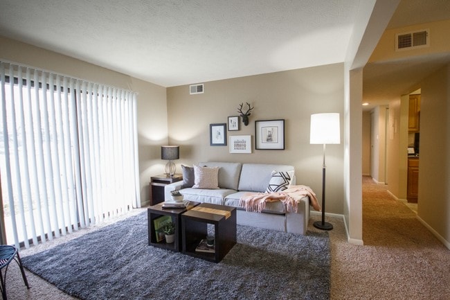 Photo - TGM Shadeland Station