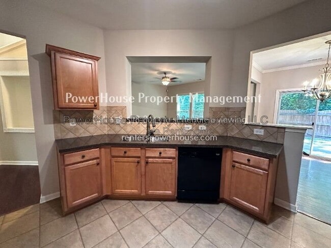 Photo - 5530 Crestwick Wy