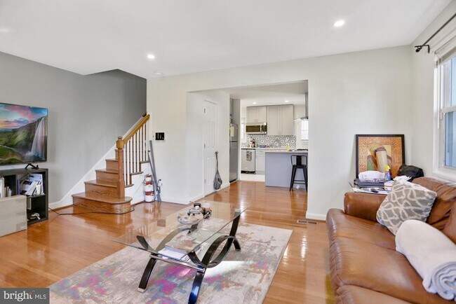 Photo - 4910 Sargent Rd NE