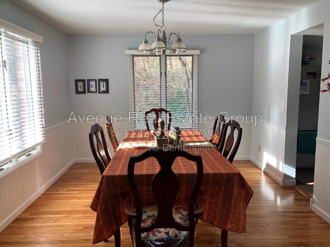 Photo - 733 Jares Ct