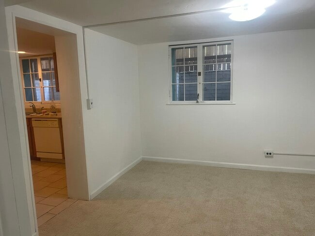 Photo - 27 S Grant St Unit Garden