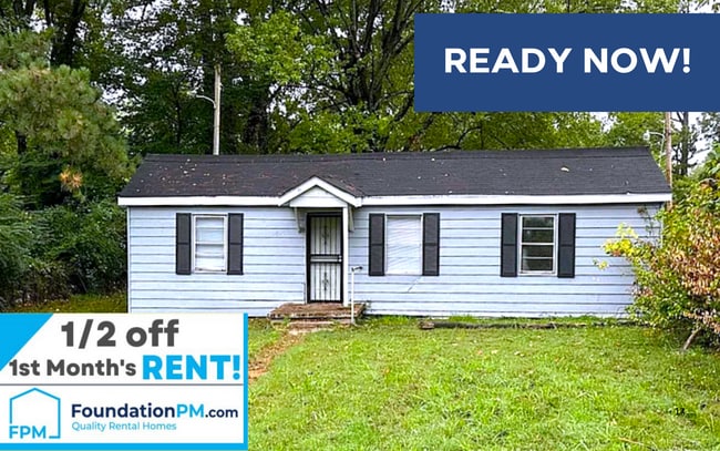 Building Photo - 2843 Woodlawn Terrace