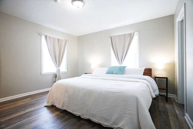 Photo - 1252 Sage Ave