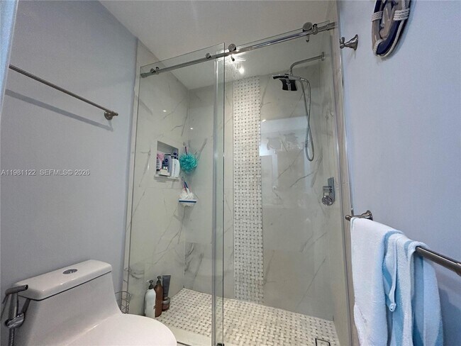 Photo - 10818 SW 72nd St