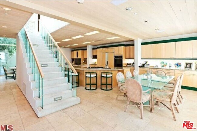 31709 Sea Level Dr