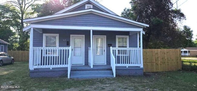 Building Photo - 410 Davis St Rental
