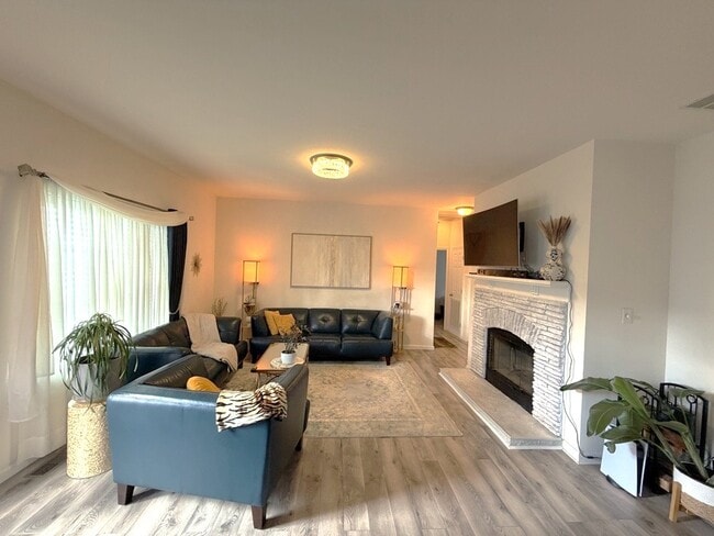 Photo - 50 Indian Paintbrush Ln