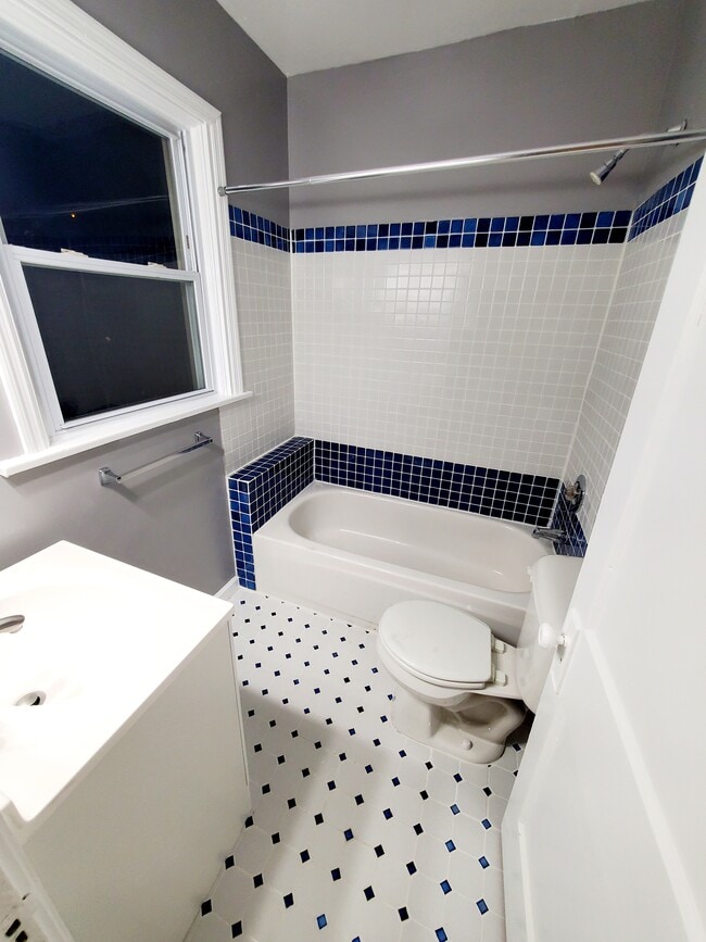 Photo - 3902 Taylor Ave Unit 1
