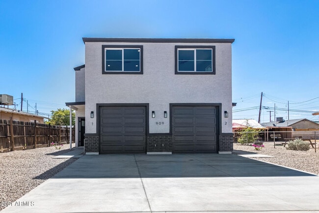 Photo - 917 S 5th Ave