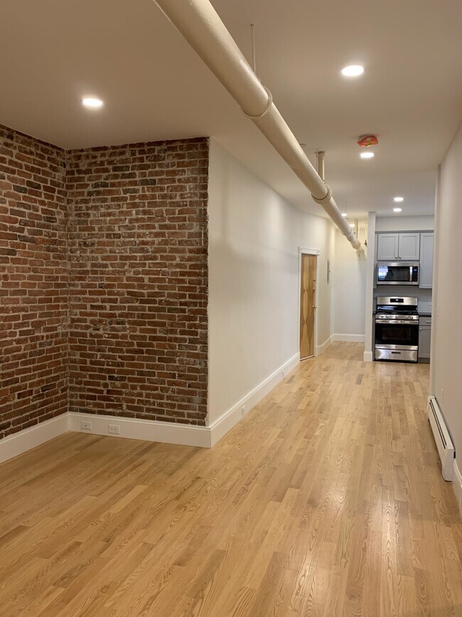 1109 Boylston St Unit b