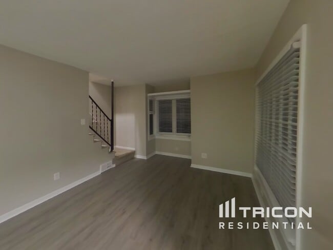 Photo - 3910 Scott Ave N