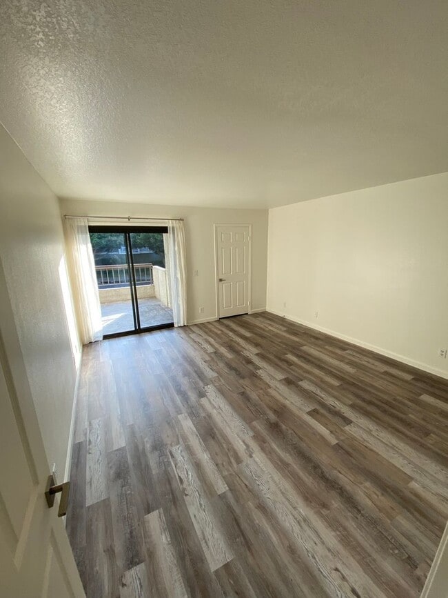Photo - 8601 Falmouth Ave