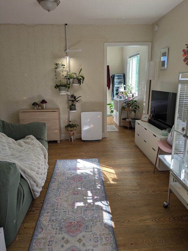 Building Photo - 5 Vendola Dr Unit In-law Rental