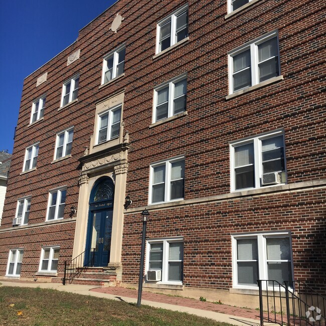 Building Photo - Highland Terrace Apartments