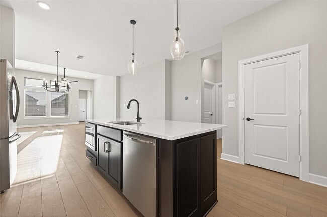 Photo - 11219 Peacock Flower St