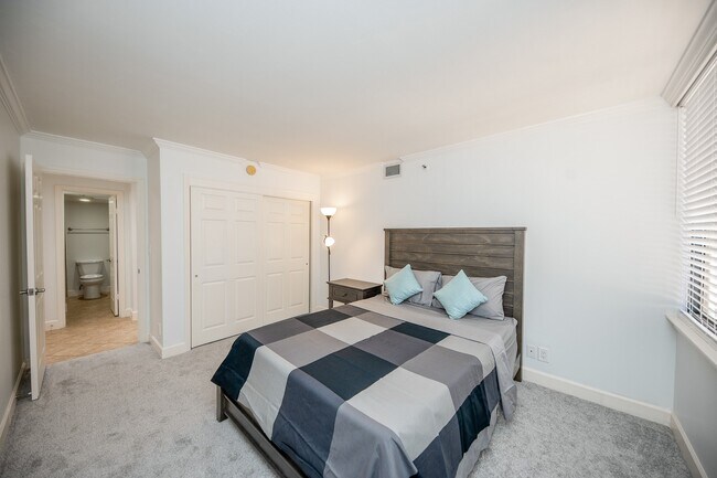 3525 Sage Rd Unit 710
