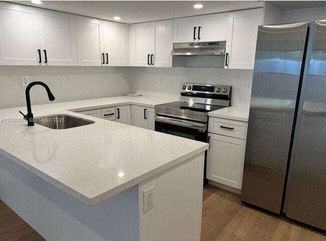 Building Photo - 16349 Ravenwood Pl Unit 16349