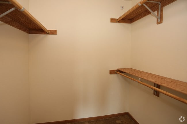 Closet - Chicory Place Apartments