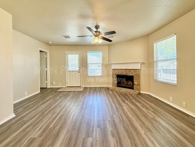 Photo - 9011 Timber Hunt