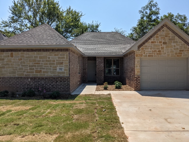 Photo - 532 W Ford St