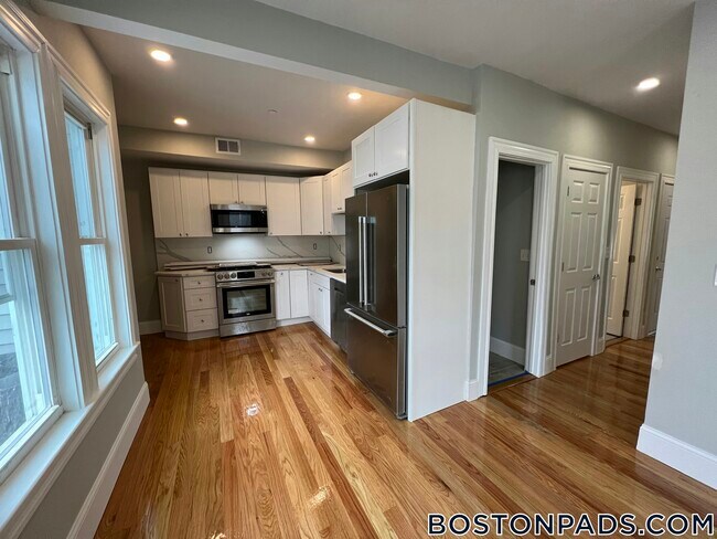 Photo - 73 Pearl St Unit 2