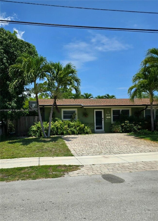Photo - 845 NE 37th St House