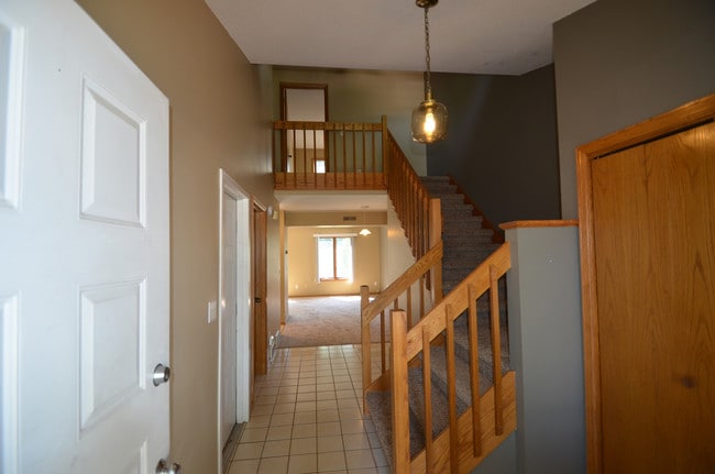 Área de entrada - 570 Braund St