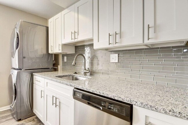 Ross Ridge Apartment Homes