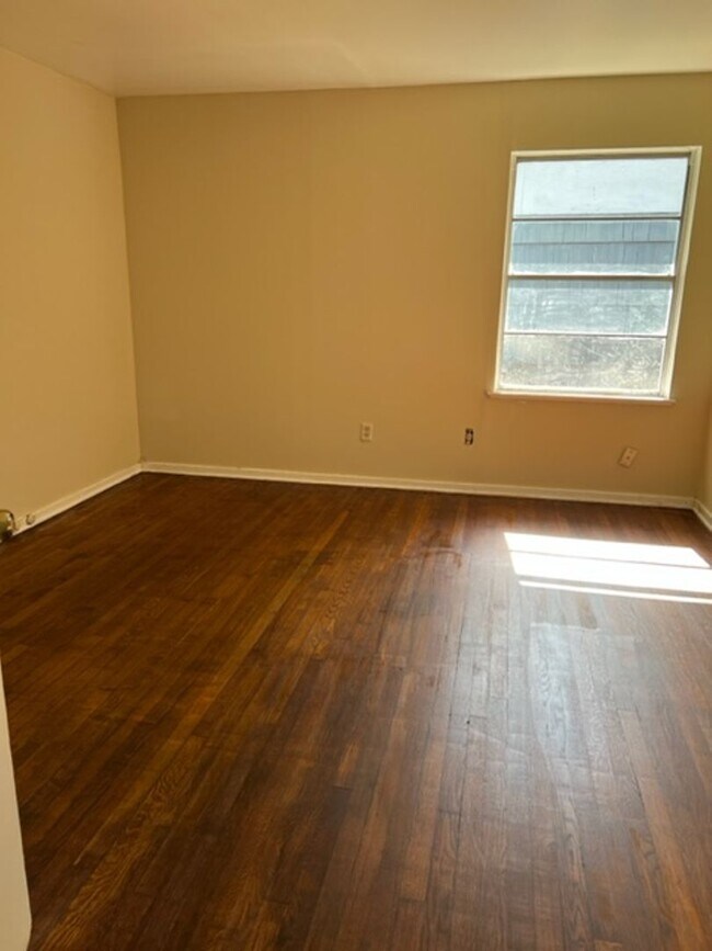 Photo - 5606 Thrush Dr