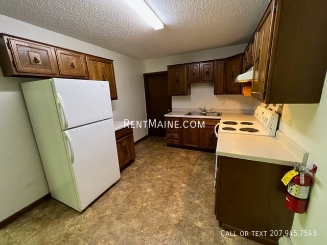 Photo - 14 Rancourt Ave Unidad B