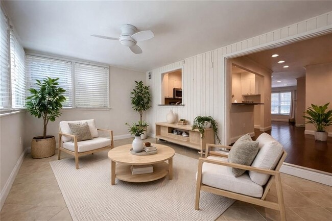 Photo - 138 Woodmere Square NW