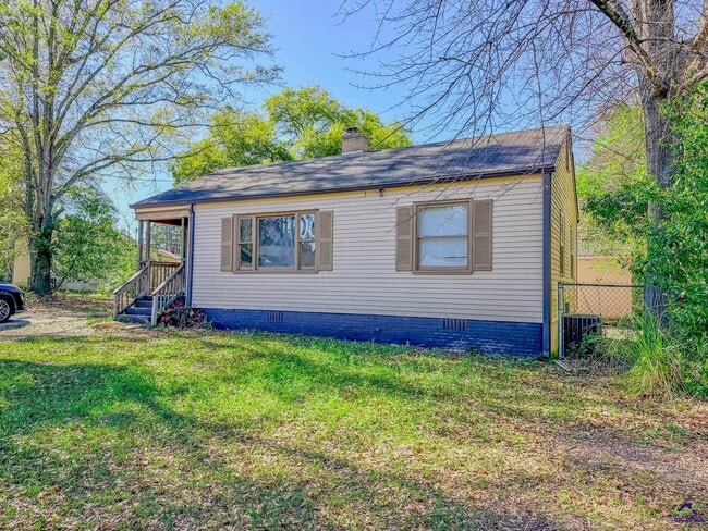 Photo - 607 McArthur Blvd