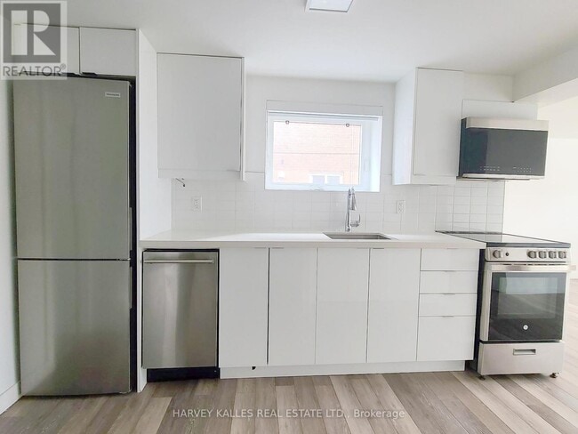 Photo - 521 Browns Line Unit 2