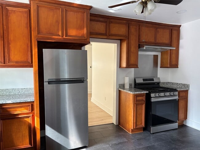 Photo - 9210 E Ave O