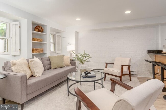 Building Photo - 1683 35th St NW Unit B