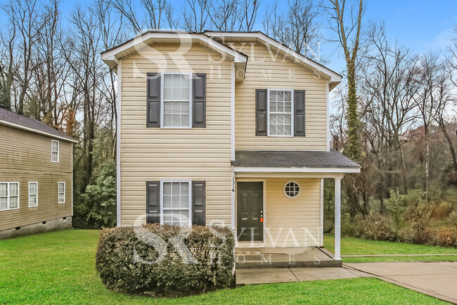 Lovely 4BR Charlotte Home - Lovely 4BR Charlotte Home