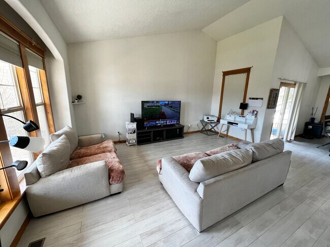 Photo - Gorgeous 3 bed, 2.5 bath Ranch Home