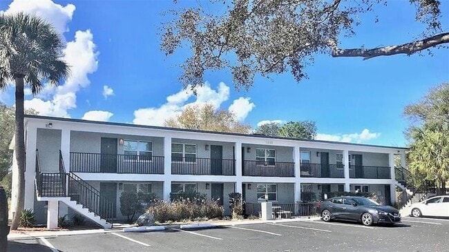 Building Photo - 4200 1st St N Unit 2 Rental