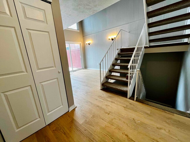 Photo - 31 Tilegate Glen