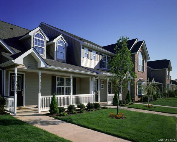 Building Photo - 37 Village Green Dr Unit 37