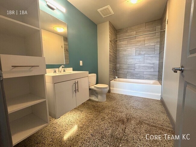 Photo - 306 E 12th St Unit 502
