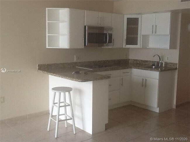 Photo - 555 NE 15th St Unit 410