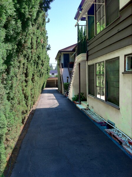 Photo - 15011 Dickens St