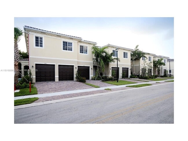 Photo - 2664 SW 81st Ave Casa Adosada