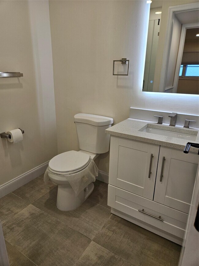 Photo - 272 Brittany F Unit 272